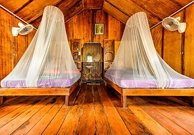 White Beach Bungalows