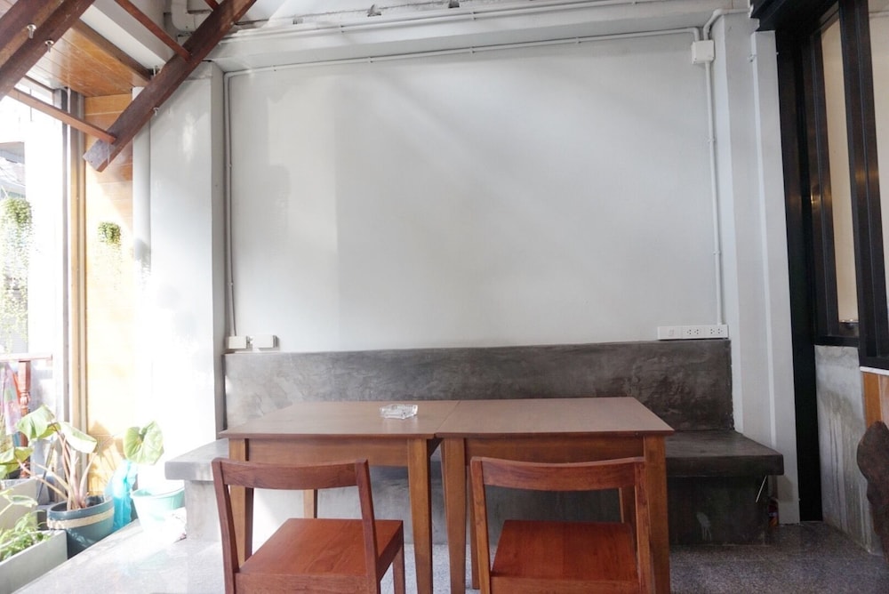 Boon Street Hostel