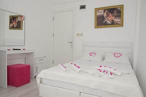 Ayisigi Hotel