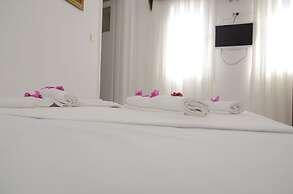 Ayisigi Hotel