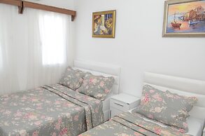 Ayisigi Hotel