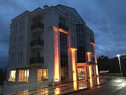Gold Mina Hotel