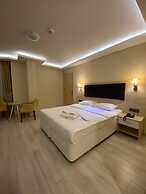 Gold Mina Hotel