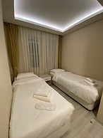 Gold Mina Hotel