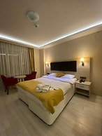 Gold Mina Hotel