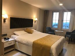 Gold Mina Hotel