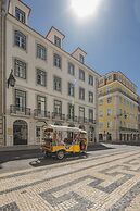 Baixa Apartments by linc