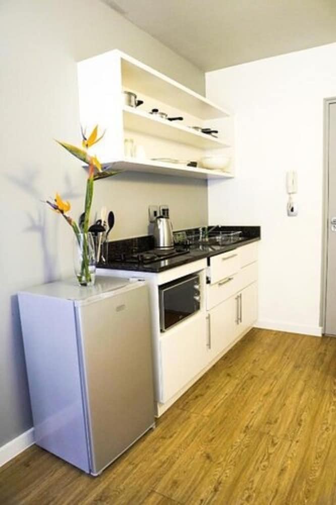 106 on Adderley Accommodation
