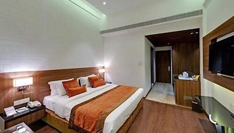 Hotel Centre Point