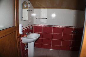 Uzungol Motel