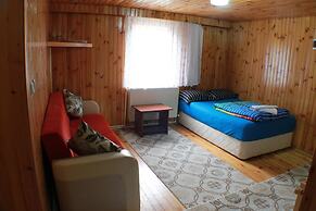 Uzungol Motel