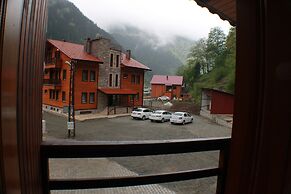 Uzungol Motel