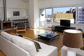 Castelo Apartments by linc