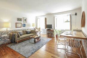 Castelo Apartments by linc
