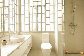 Castelo Apartments by linc
