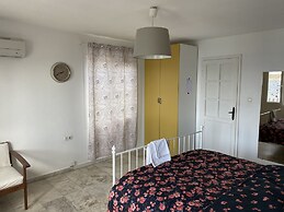 Yali Butik Pansiyon