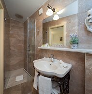 Priska Heritage Rooms