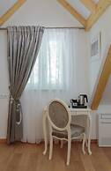 Priska Heritage Rooms