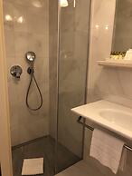 Priska Heritage Rooms