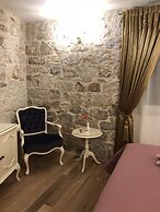 Priska Heritage Rooms