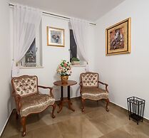 Priska Heritage Rooms