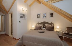 Priska Heritage Rooms