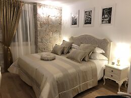 Priska Heritage Rooms