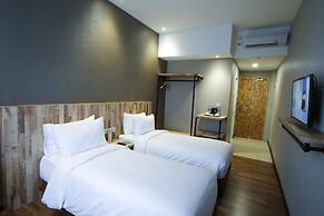 All Nite & Day Palembang - Veteran