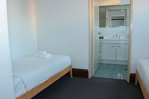Charing Cross Hotel