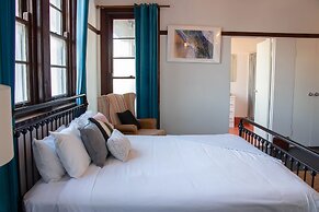 Charing Cross Hotel