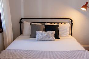 Charing Cross Hotel