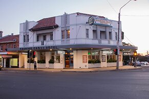 Charing Cross Hotel