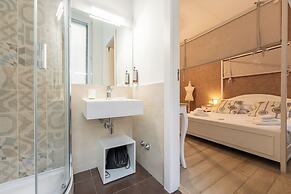 Flaminia Rooms&Suites