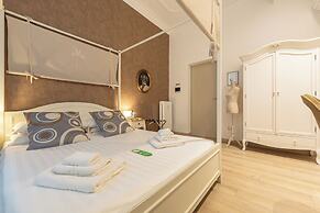Flaminia Rooms&Suites