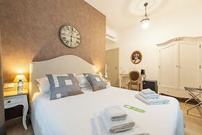 Flaminia Rooms&Suites
