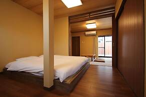 HARUYA Naramachi - Hostel