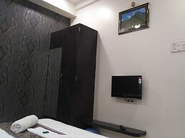 Hotel Everest Inn
