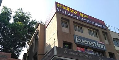 Hotel Everest Inn