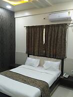 Hotel Everest Inn