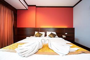 The President Hotel at Chokchai 4