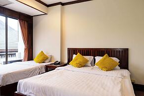 The President Hotel at Chokchai 4