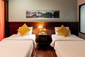The President Hotel at Chokchai 4