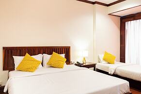 The President Hotel at Chokchai 4