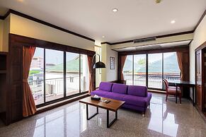 The President Hotel at Chokchai 4