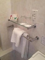 Ashley Hotel