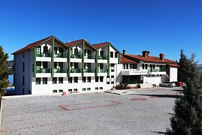 Hotel Lago Di Salda