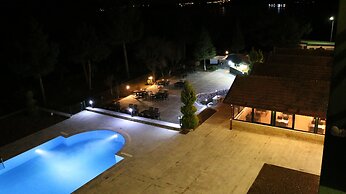Hotel Lago Di Salda
