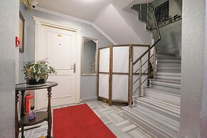 Loren Hotel Suites