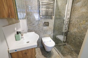 Loren Hotel Suites