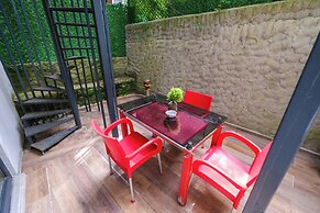 Loren Hotel Suites